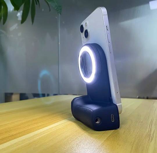 Poignée magnétique multifonctions pour smartphone